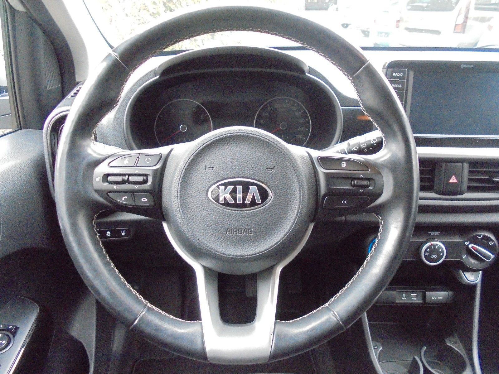 Fahrzeugabbildung Kia Picanto/Navi/Kamera/SHZ+LHZ/Service Neu/