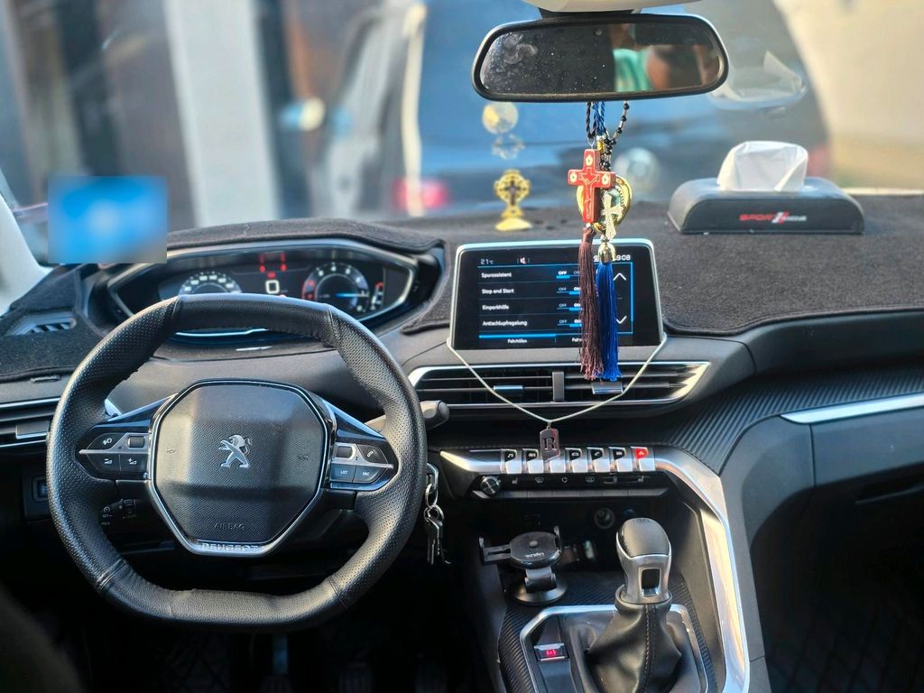 Image of Peugeot 5008