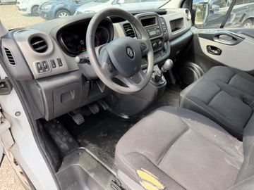 Renault Trafic - 10