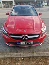 Mercedes-Benz CLA 180 Shooting Brake -