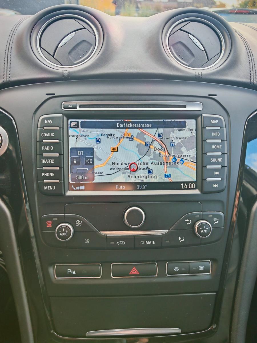 Ford Mondeo 2014 — photo 26