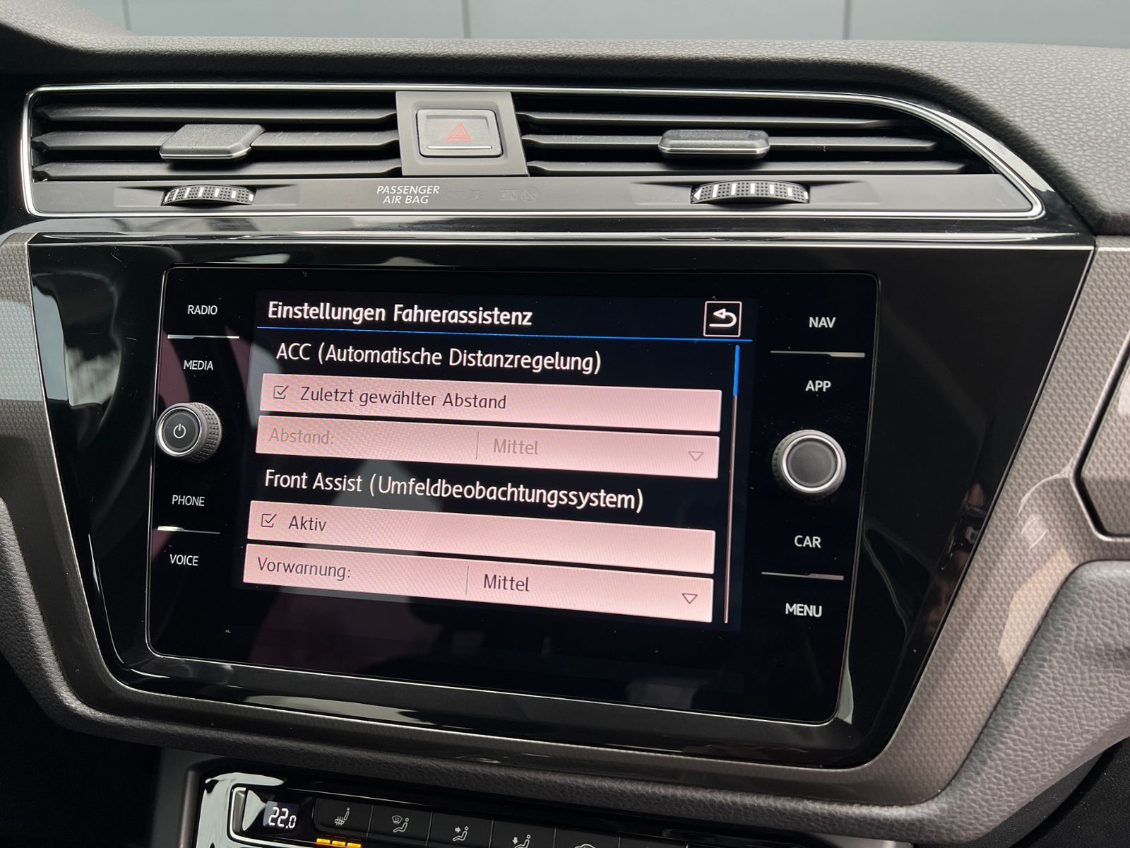 Fahrzeugabbildung Volkswagen Touran JOIN 2.0 TDI DSG *Standheiz,AHK,Navi,ACC*