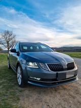 Skoda Octavia Combi 2.0 TDI DSG | ACC | DCC | CANTON