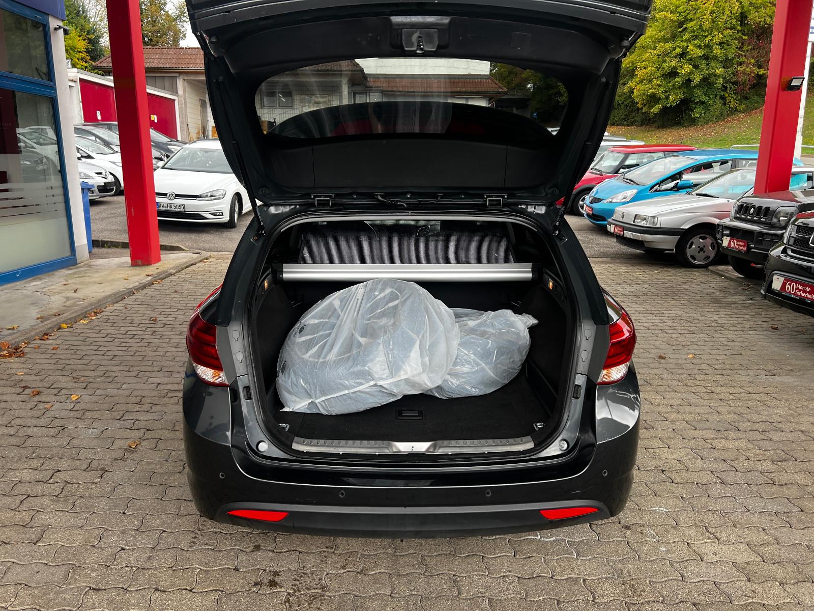Hyundai i40 2015 — photo 20