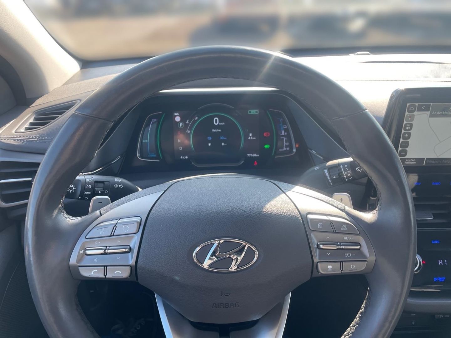 Fahrzeugabbildung Hyundai IONIQ 1.6 Plug-In Hybrid PREMIUM Navi Kamera Sit