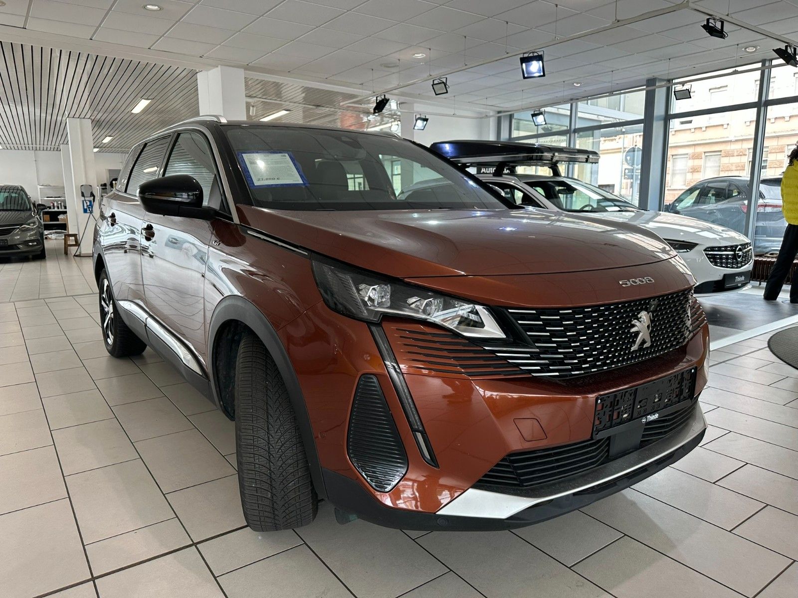Fahrzeugabbildung Peugeot 5008 GT -PACK 1.5D LED/NAVI/SHZ/ALCANTARA/AHK