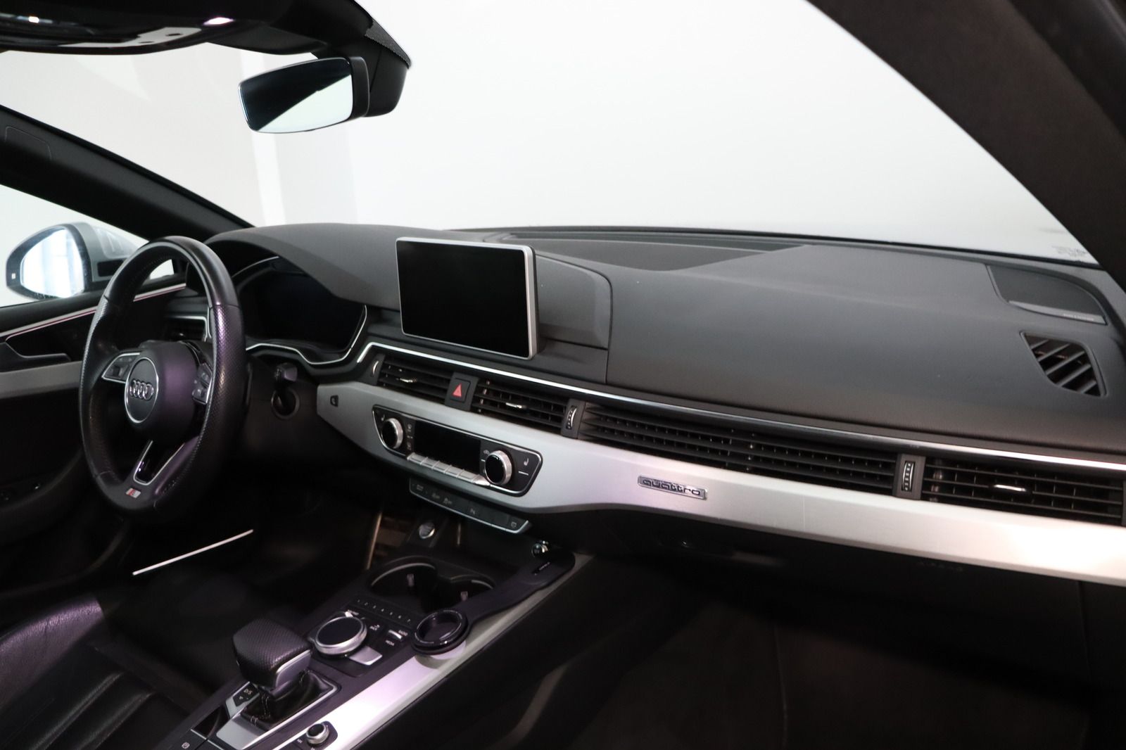 Fahrzeugabbildung Audi A5 Coupe 2.0 TFSi S-line Quattro S-tronic