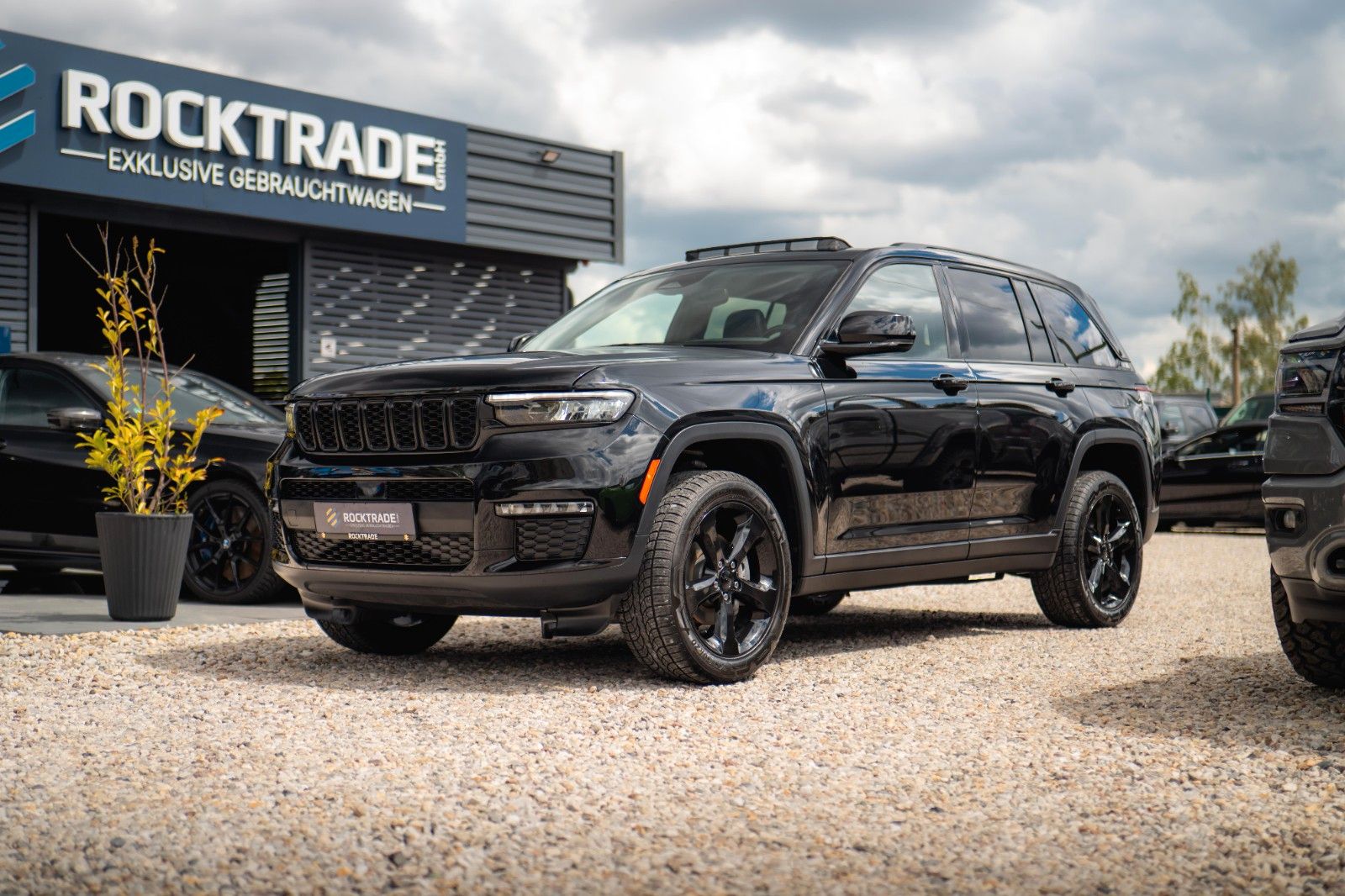 Fahrzeugabbildung Jeep Grand Cherokee 3.6 4x4 Altitude *ACC*Pano*LED*