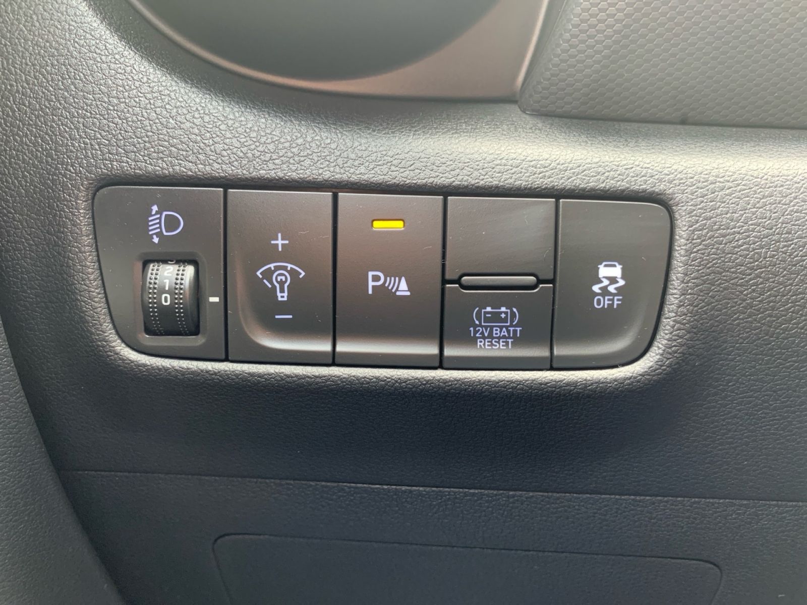 Fahrzeugabbildung Hyundai KONA 1.6 GDI Trend Hybrid Navi Assi