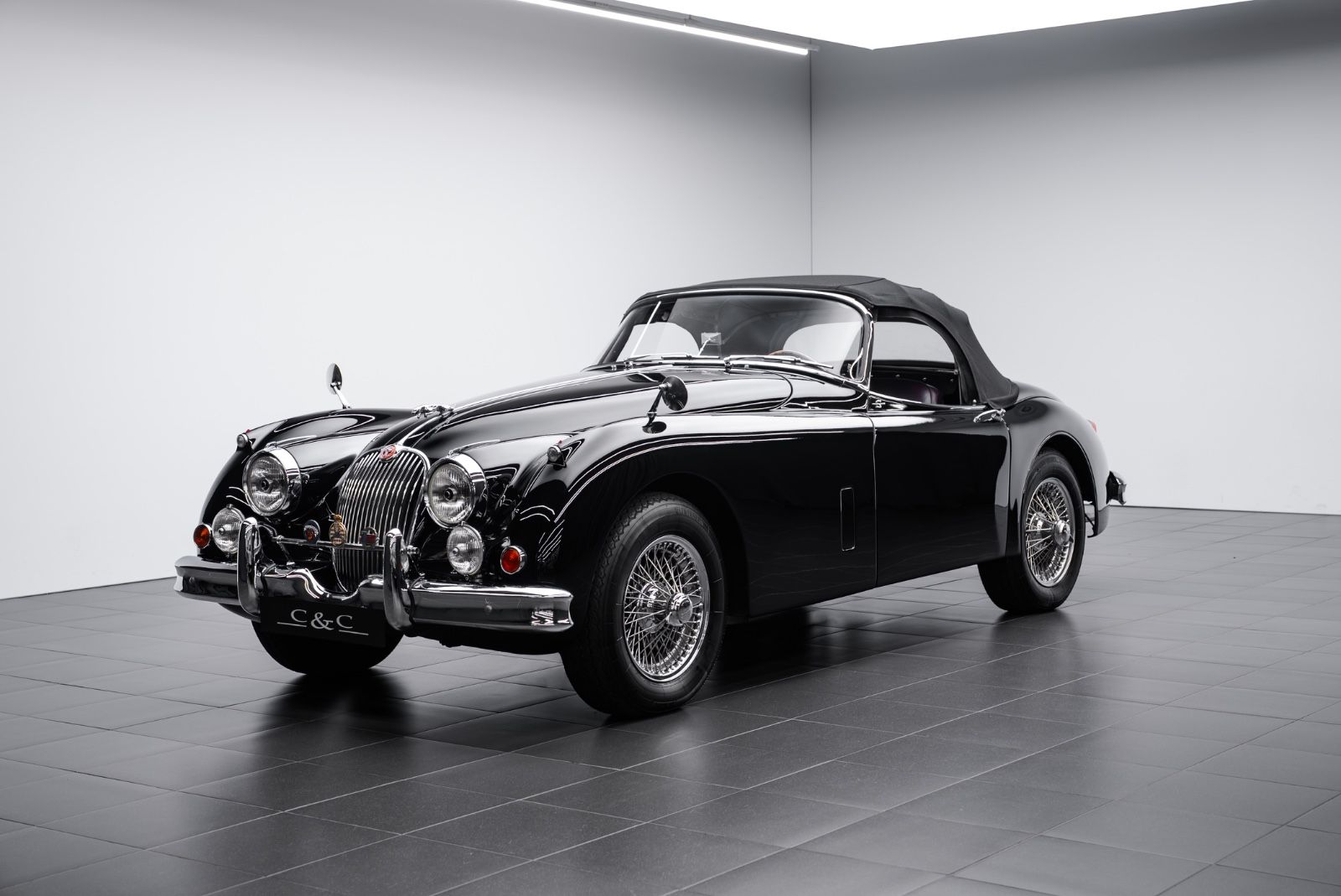 Fahrzeugabbildung Jaguar XK 150 S OTS/TOP/VOLL RESTAURIERT