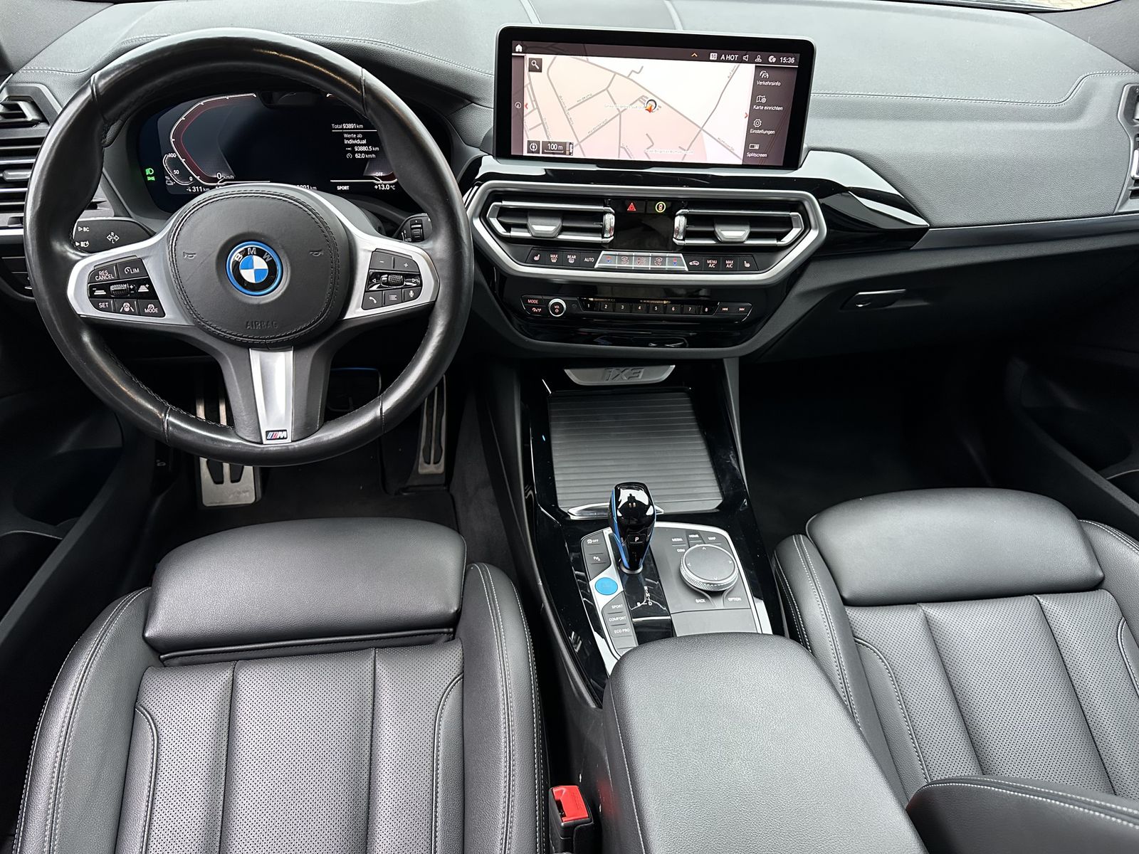 Fahrzeugabbildung BMW iX3 M-Sport NAV+LED+AHK+KAMERA+20ZOLL+PANO+VC