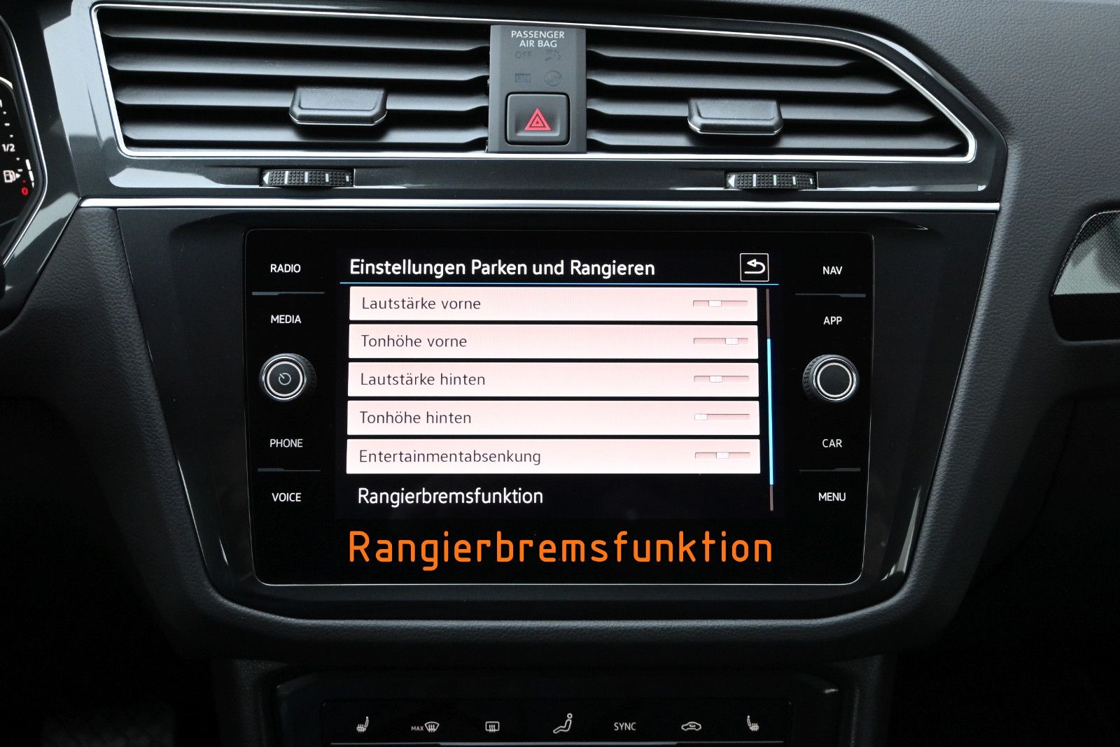 Fahrzeugabbildung Volkswagen Tiguan 2.0 TDI DSG Elegance °ACC°AHK°360°MASSAGE