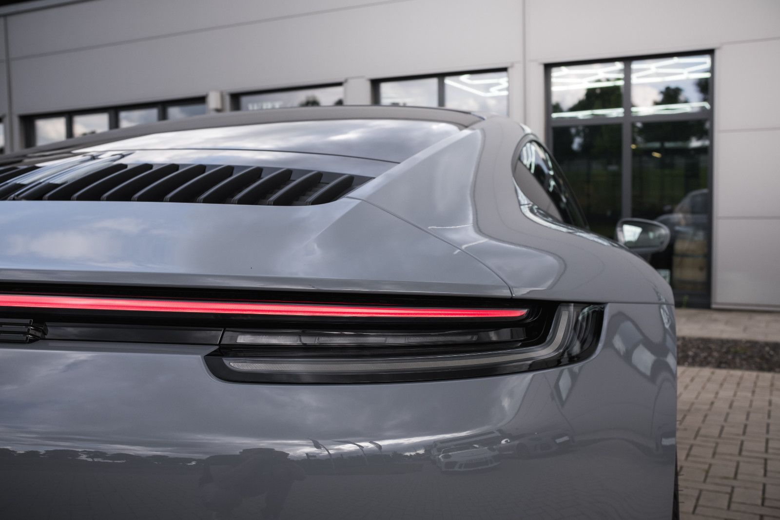 Fahrzeugabbildung Porsche 911/992.1 GTS 4 -18Wege-INNO-360-HALenkung-LED
