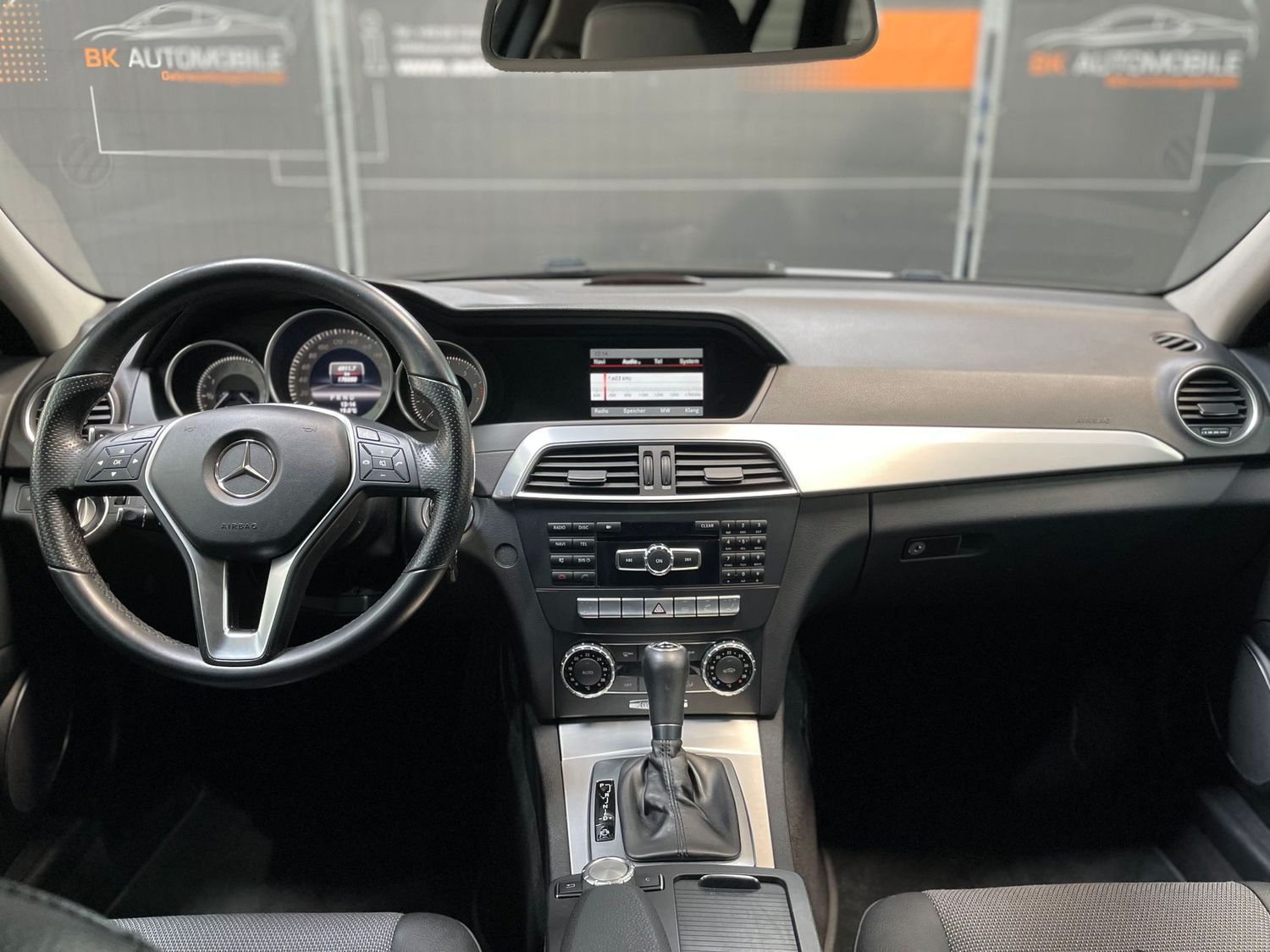 Fahrzeugabbildung Mercedes-Benz C 200 T CGI BlueEfficiency #Tempomat#PDC#Navi