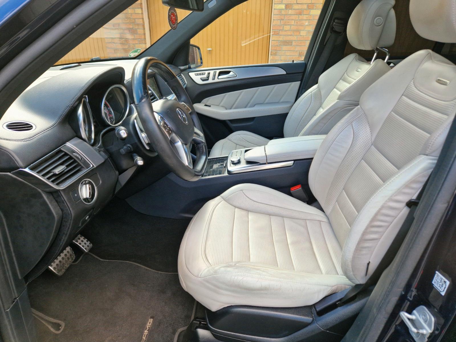 Mercedes-Benz ML 63 AMG ML Premium/Lückenlos Checkheftgepflegt