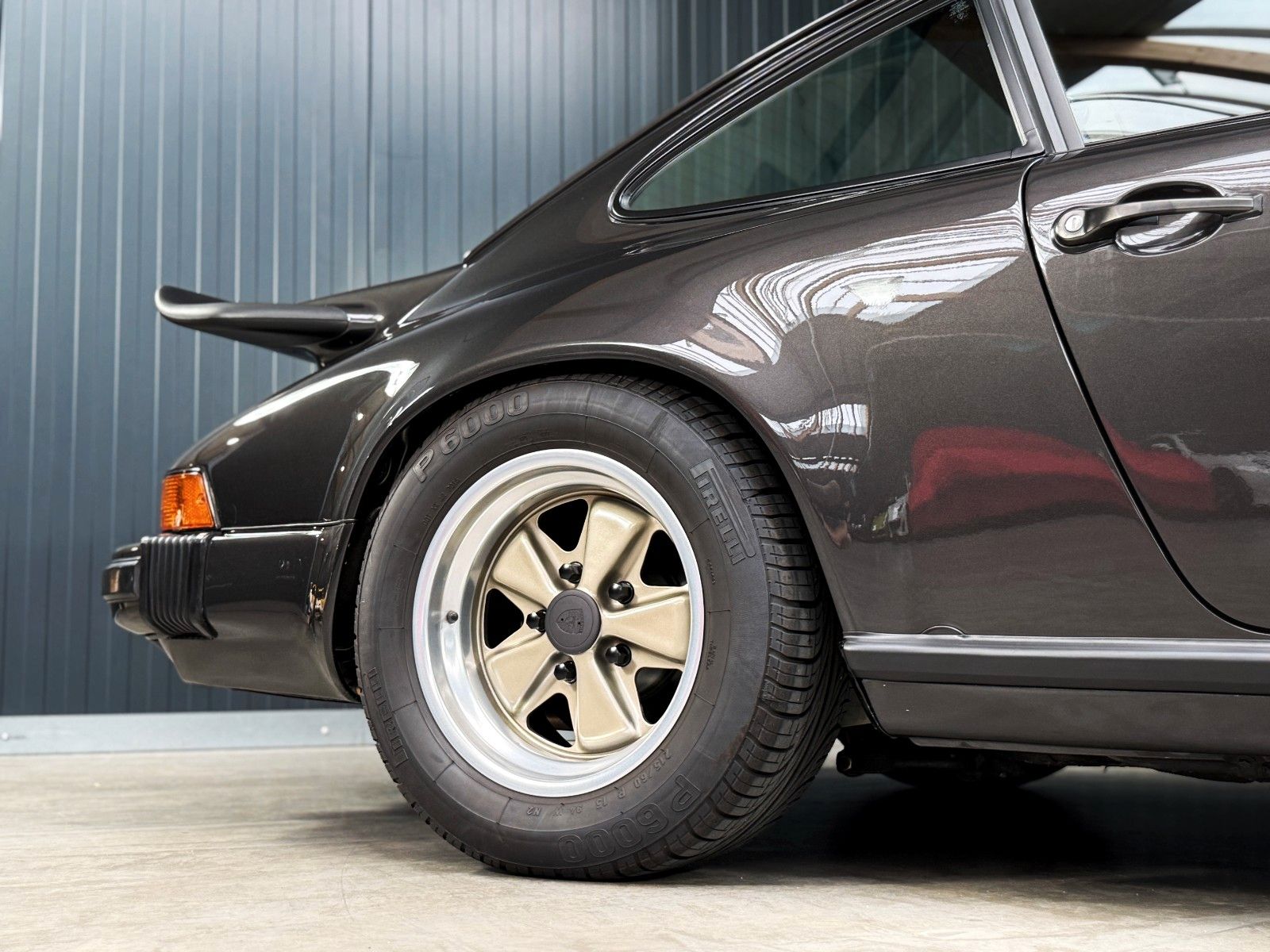 Fahrzeugabbildung Porsche 911 SC "WEISSACH EDITION"