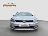 Volkswagen Golf VII 1.2 TSI-86 PS * Sondermodell CUP * - Volkswagen Golf mit Benzin-Antrieb: Limousine, 1.8