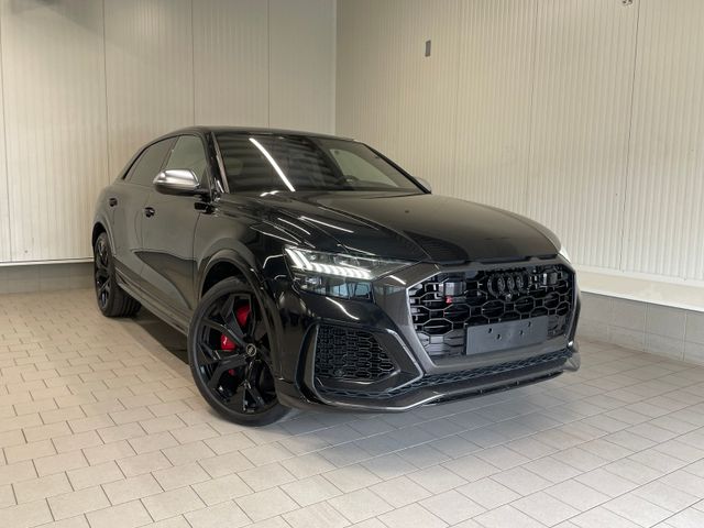 RSQ8 quattro 4.0 TFSI AHK HUD PANO LED