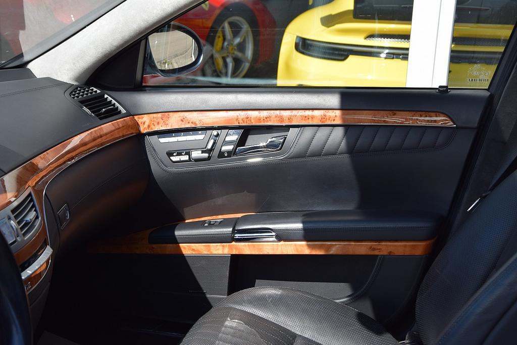 Mercedes-Benz S 600