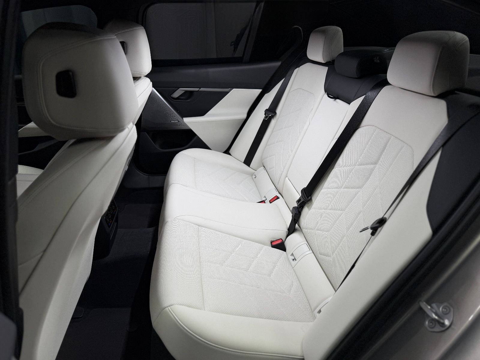 Fahrzeugabbildung BMW 520 d Limousine M Sport|H&K|HuD|Garantie