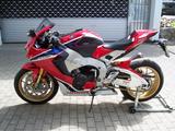 Honda CBR 1000 RR SP1 - HONDA CB1000R