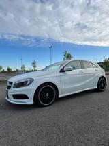 Mercedes-Benz A 200 AMG Line AMG Line - gebrauchte Mercedes-Benz A 200 aus dem Jahr 2015