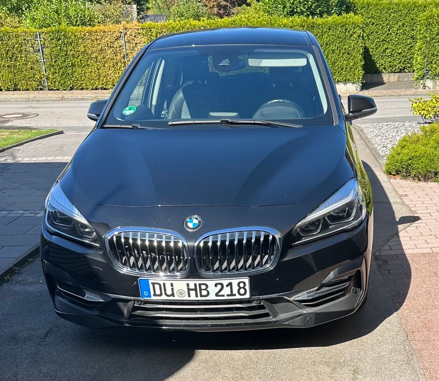 Image of BMW 218