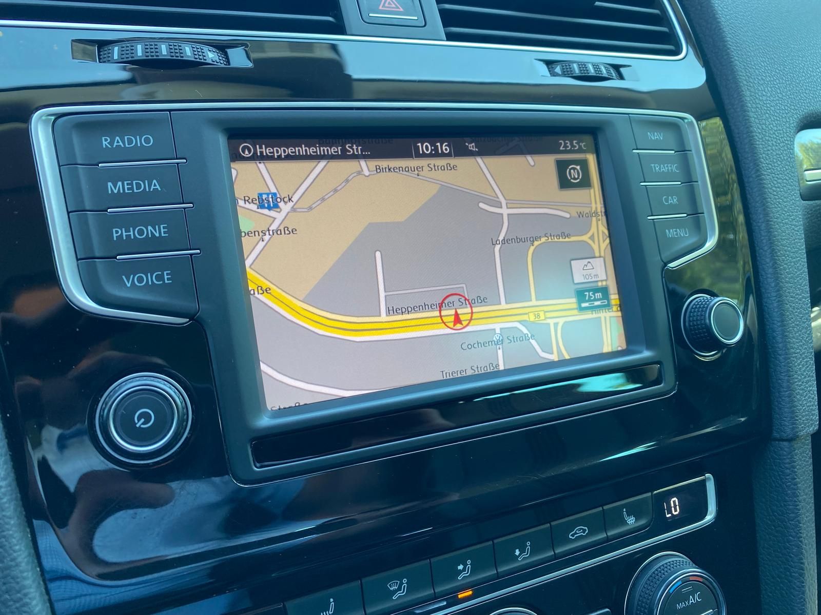 Fahrzeugabbildung Volkswagen Golf VII 1.4 TSI BMT Allstar R-Line EU6