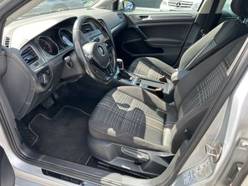 Volkswagen Golf - 9