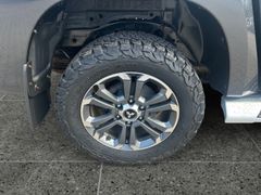 Fahrzeugabbildung Mitsubishi L200 Doppelkabine 4WD AHK Klima R.Cam ALU