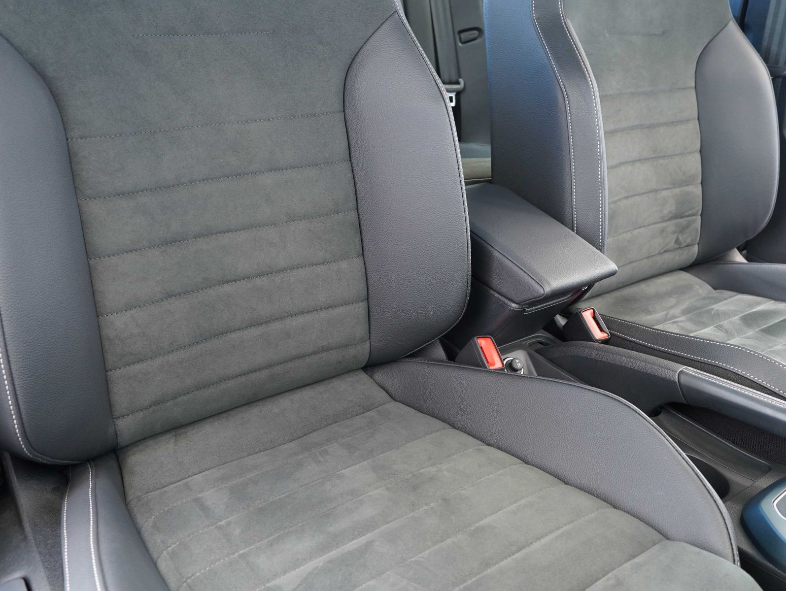 Fahrzeugabbildung SEAT Arona 1.0 TSI Xperience