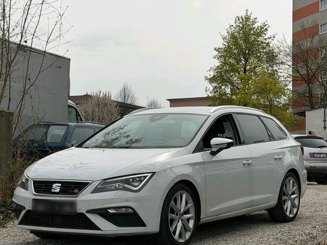 SEAT Seat Leon Benzin
