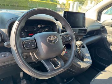 Toyota Proace City - 9