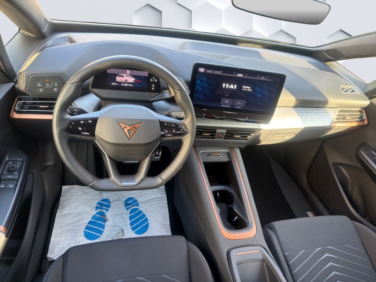 Born 150 kW 150kW LED PDC ACC Sitzheizung