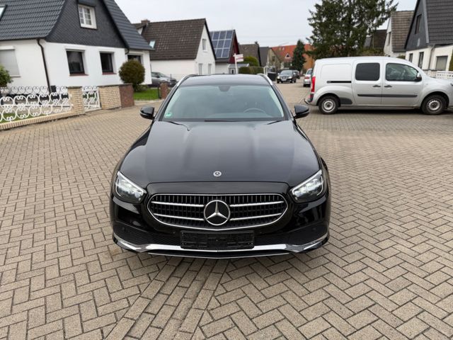 MERCEDES-BENZ E 220dT,Avantgard,Multibiem ,Navi,,M.Hybrid,MBUX