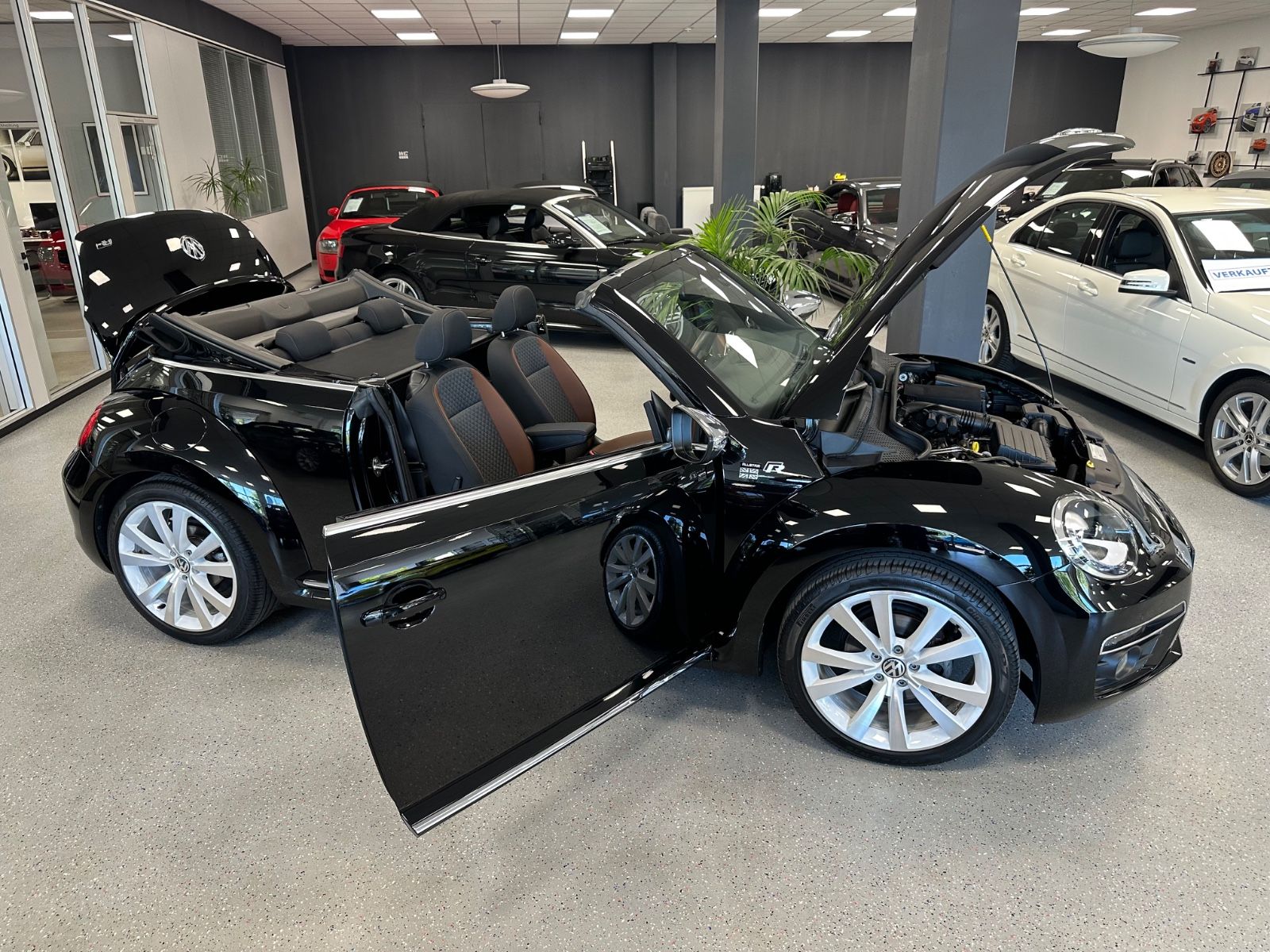 Volkswagen Beetle Cabriolet Allstar|DSG|R-Line|Kamera|Xenon foto 3