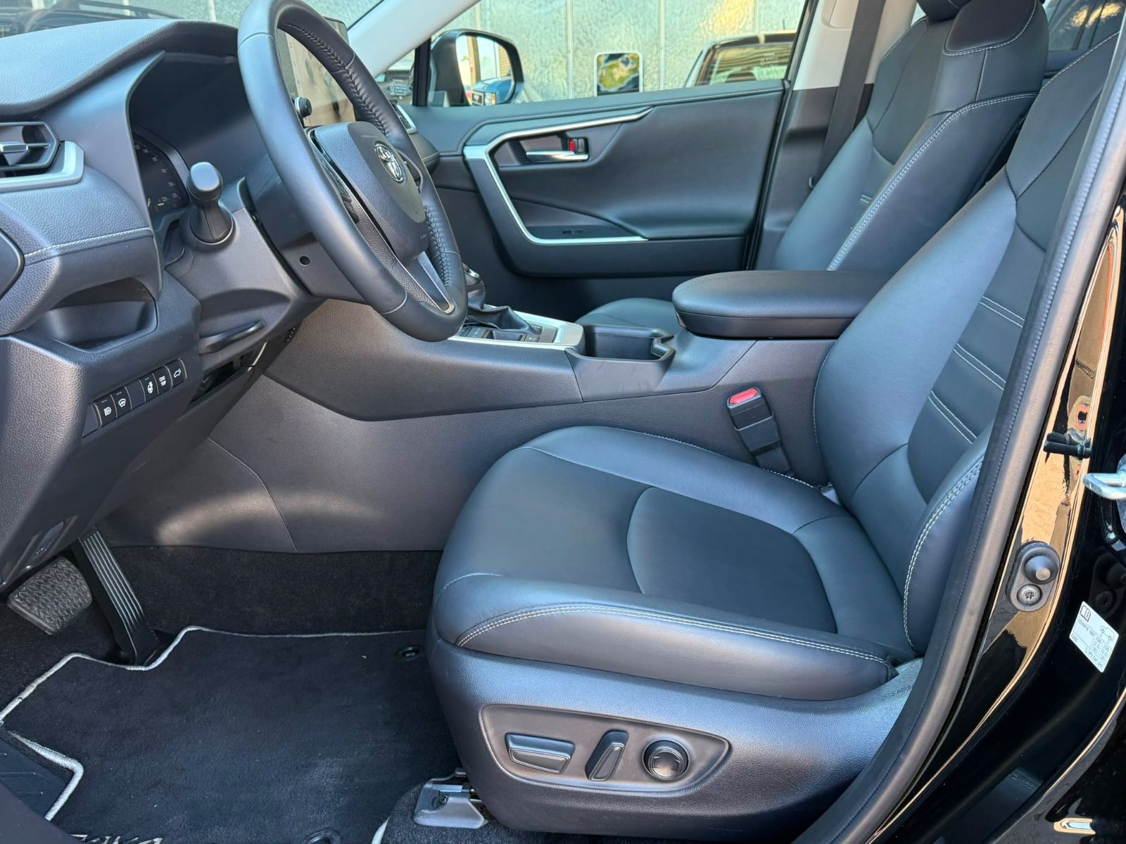 Toyota RAV4 Hybrid **LEDER** foto 14