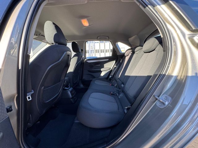 218i Active Tourer Advantage GRA/NAVI/SHZ/RFK