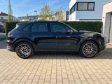 Porsche Neues Model 1. Hand,  22Zoll, Vollleder, Pano