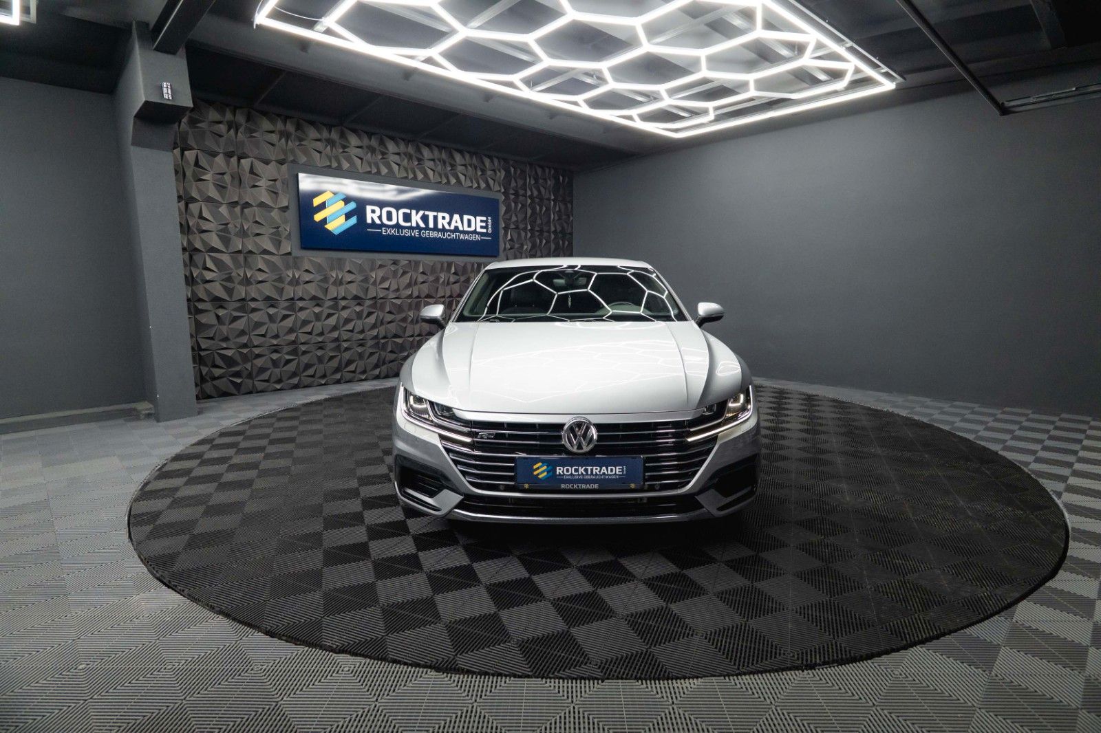 Fahrzeugabbildung Volkswagen Arteon R-Line+ 4Motion | ACC | Massage | LED