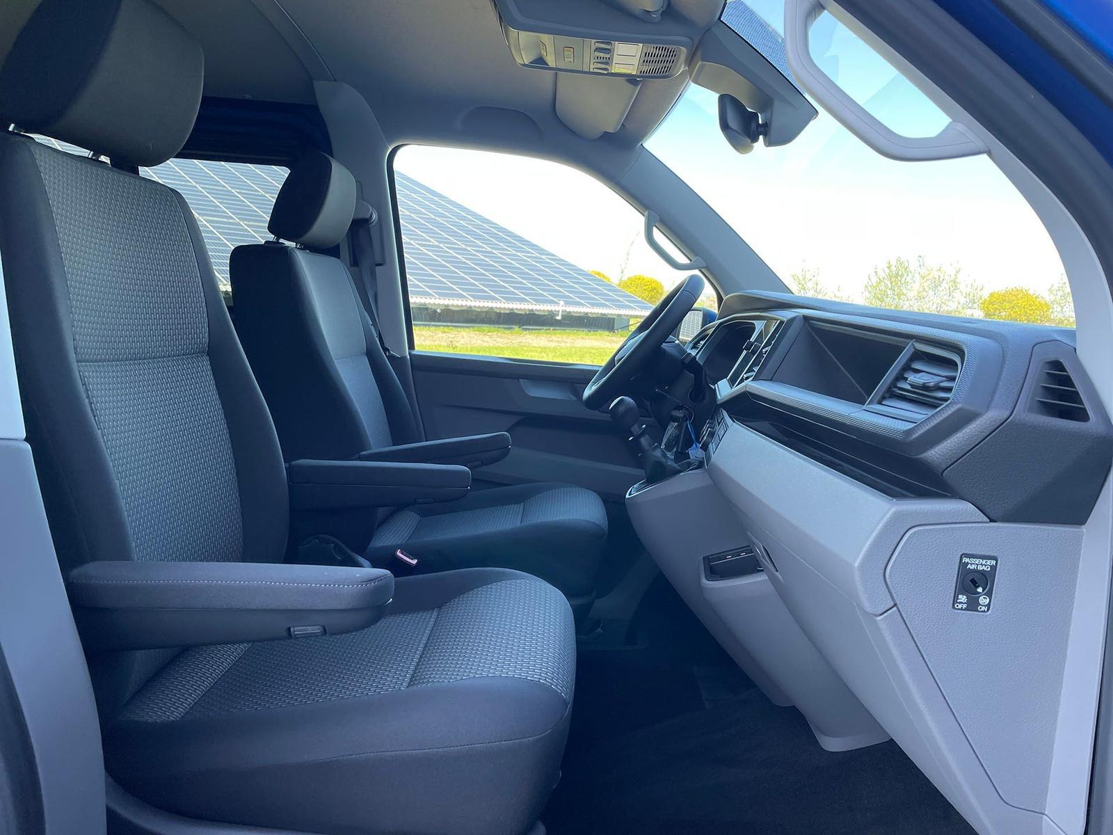 Volkswagen T6.1 Transporter Kombi KR LED STANDHZ ACC NAVI