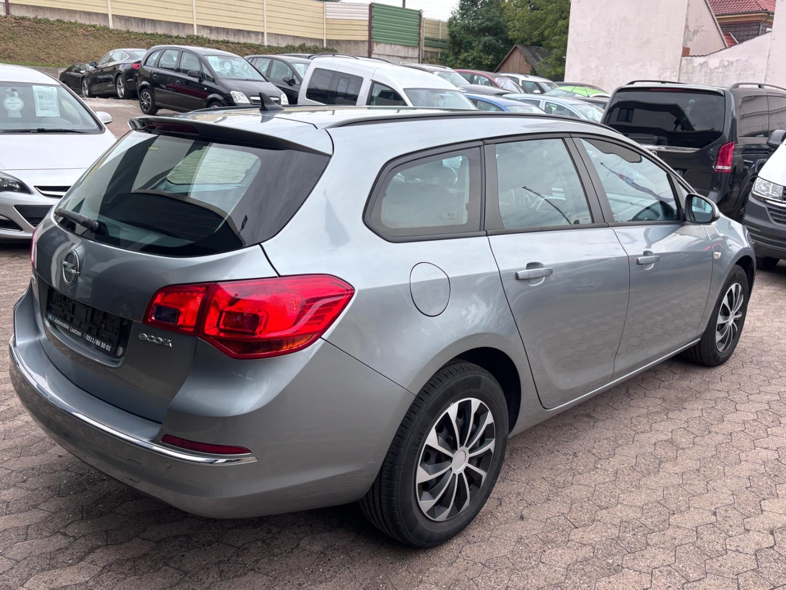 Opel Astra 2014 — photo 6