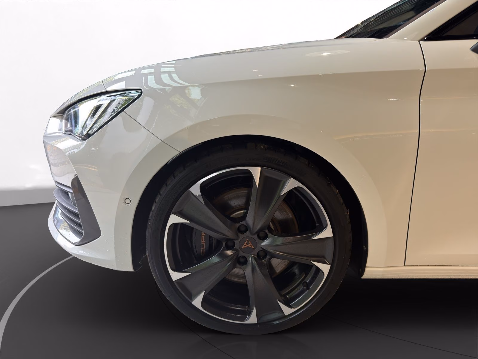 Cupra Leon ST VZ 2.0 TSI AHK LED LM 19" Navi PDC+RFK A, миниатюра 11