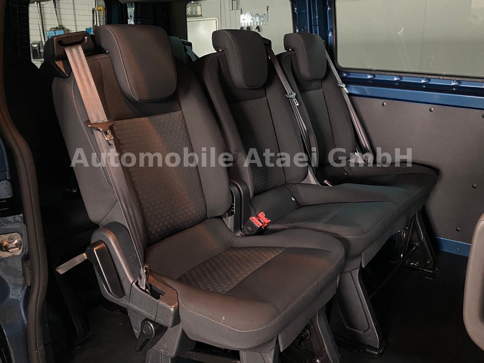 Fahrzeugabbildung Ford Transit Custom Kombi 340 *9-SITZER* KLIMA 7985