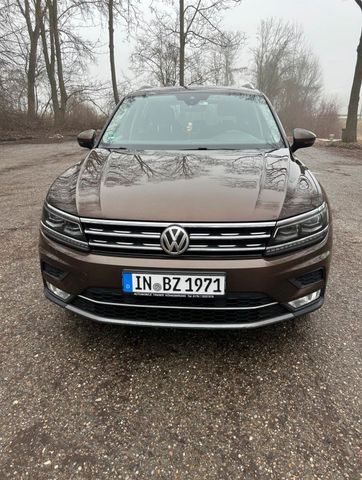 VW VW Tiguan 2.0 Top gepflegt, großer Servic...