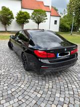 BMW 530i xDrive A - M-Packet  - BMW 530 in Augsburg