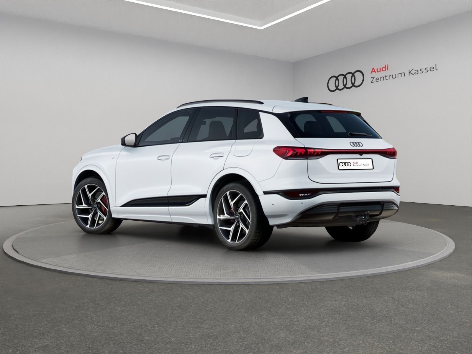 Audi Q6 e-tron S line perf Matrix HuD B&O AHK TechPro imagem 3