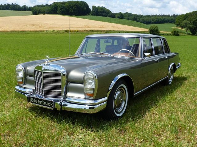 Mercedes-Benz 600