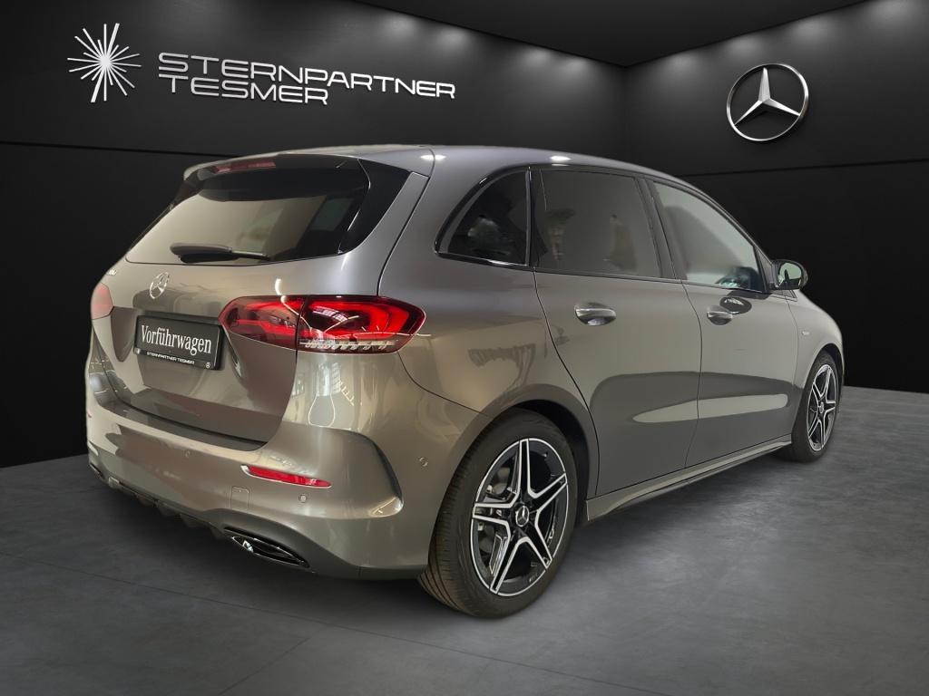 Mercedes-Benz B 200 d AMG+MBUX+Night+Ambiente+Mbeam+CarPlay