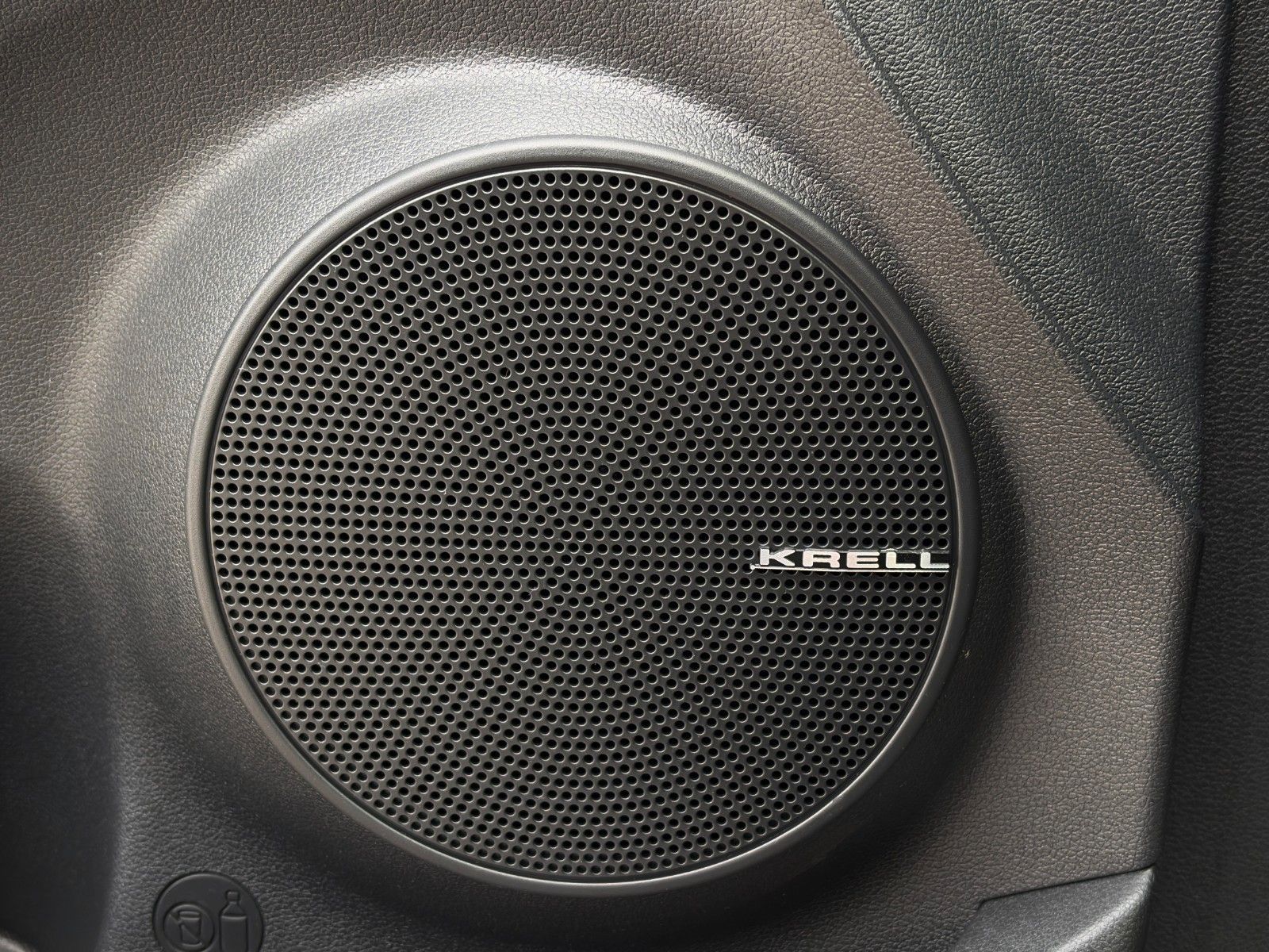Fahrzeugabbildung Hyundai Kona E Trend 2WD Kamera Schiebedach ACC HuD LHZ